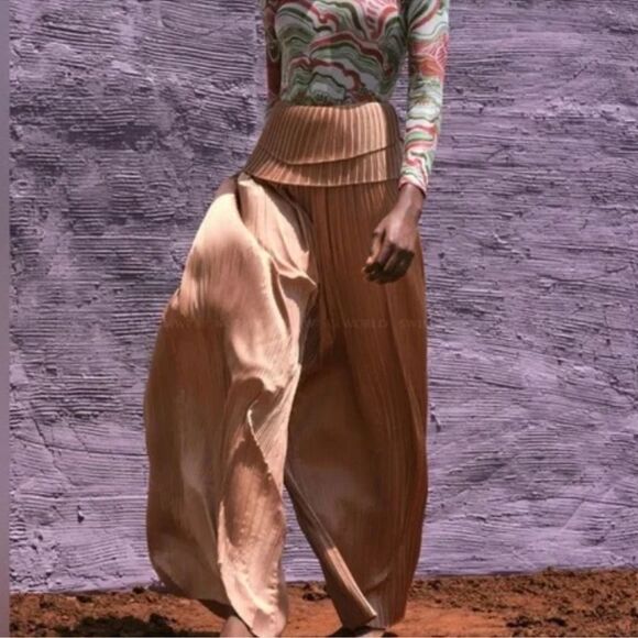 $284 Andrea lyamah Toffee Satin Pleated Linea Pant NWT - Picture 2 of 9